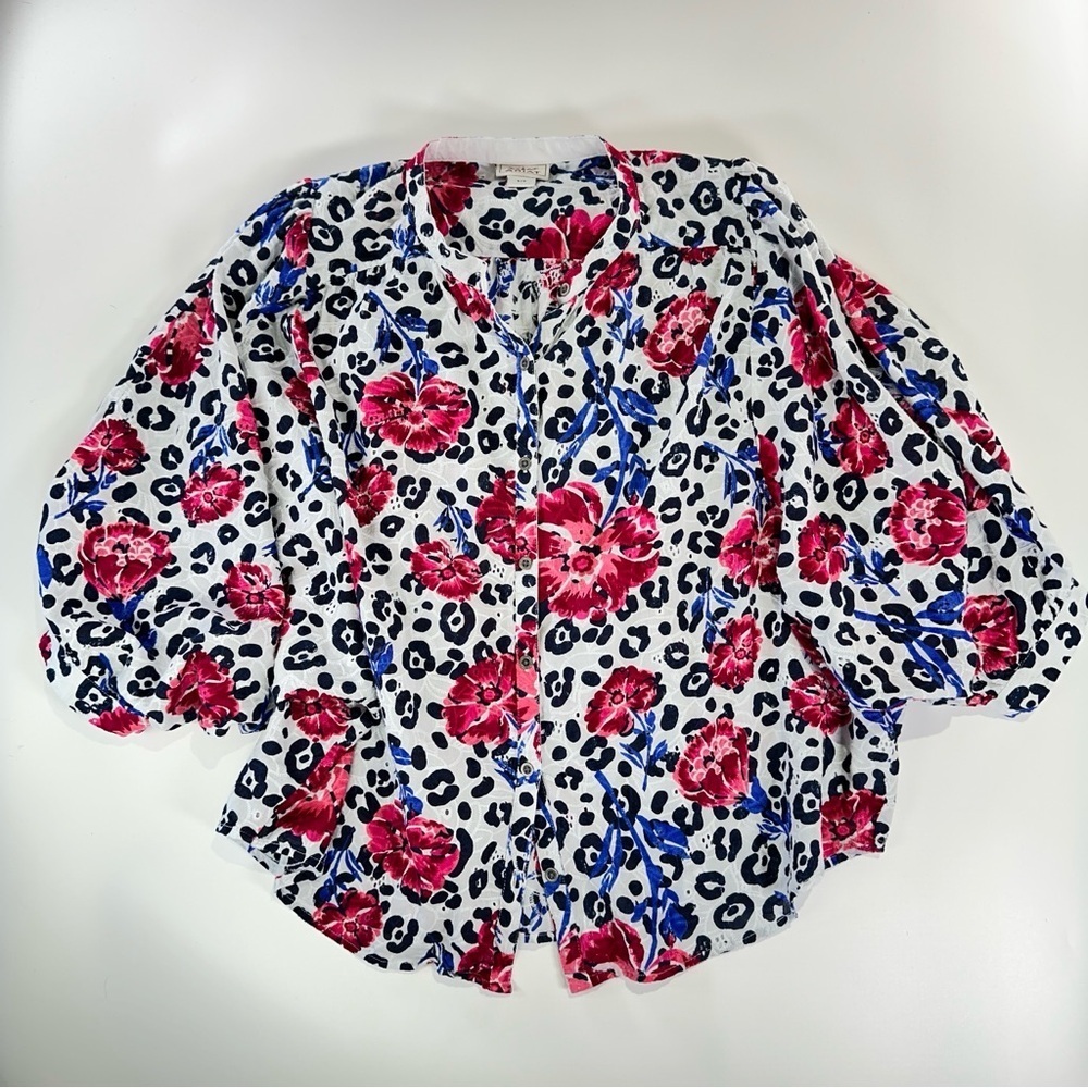 Ariat women’s eyelet blouse bold floral and animal print oversized size small - Picture 2 of 12